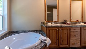 Broadmore / 28683B Rocky Mountain Bathroom 32092