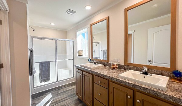 Rhythm Series / 28664R Bathroom 121086