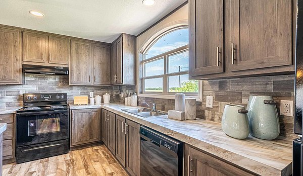 Weston / 32664W Kitchen 46378