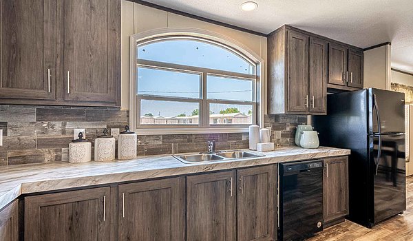 Weston / 32664W Kitchen 46379