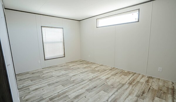 Pinnacle / 16562P Interior 134945