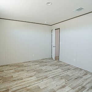 Pinnacle / 16562P Interior 134946