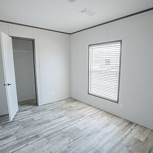 Pinnacle / 16562P Interior 134948