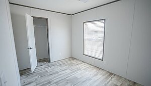 Pinnacle / 16562P Interior 134948