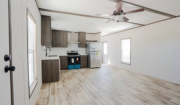 Pinnacle / 16562P Interior 134941