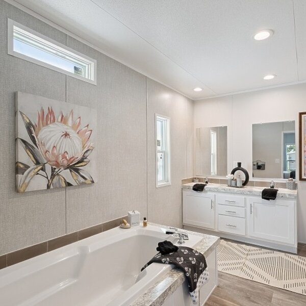 ValuHomes Limited / 28724P Bathroom 117218