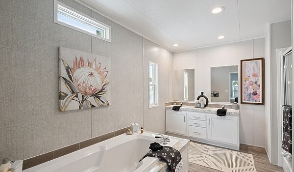 ValuHomes Limited / 28724P Bathroom 117218
