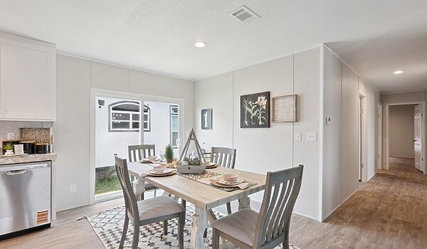 ValuHomes Limited / 28724P Kitchen 117213