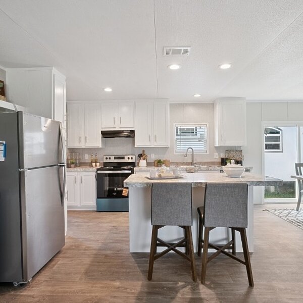 ValuHomes Limited / 28724P Kitchen 117210