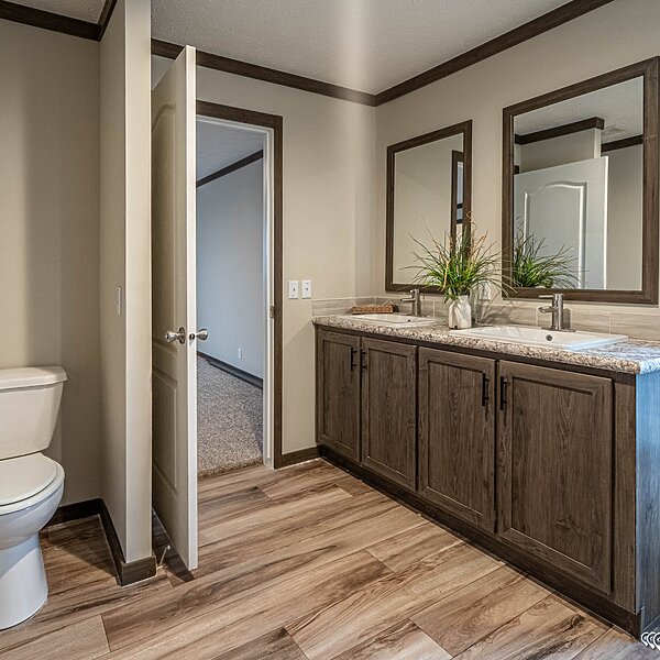 Inspire Series / Warrior 32563F Bathroom 93033