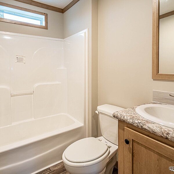 Xtreme / Bella 28483H Bathroom 93018