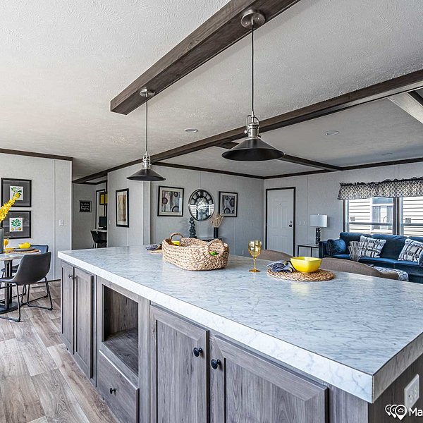 Fleetwood Series / Entertainer 28764E Kitchen 47114