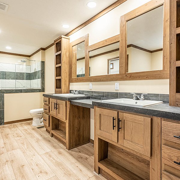 Fleetwood Elite Series / Big Beam House 32663X Bathroom 80980