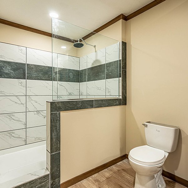 Fleetwood Elite Series / Big Beam House 32663X Bathroom 80983