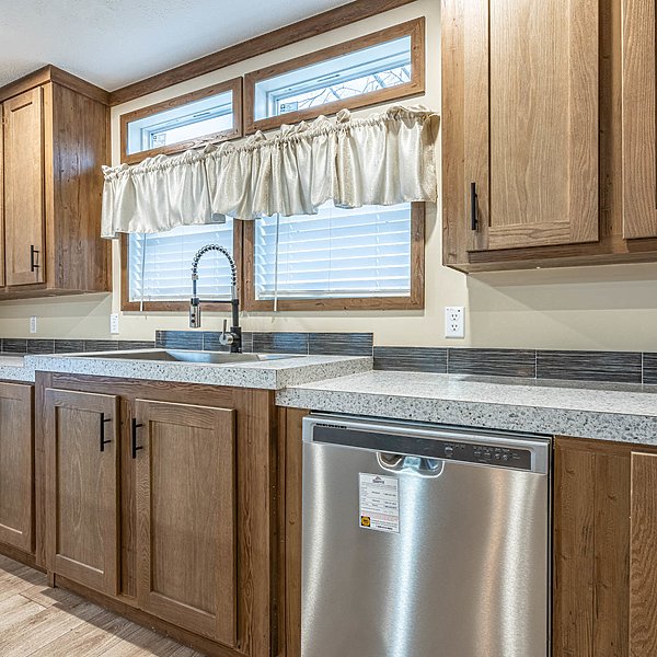 Fleetwood Elite Series / Big Beam House 32663X Kitchen 80969