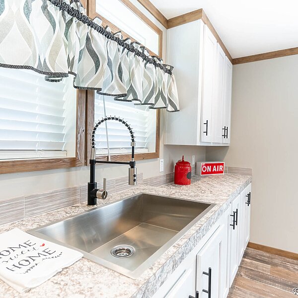 Edge / Beam House 32603X Kitchen 103947
