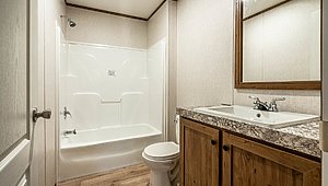 Sandalwood XL / 28483U Uproar Lot #25 Bathroom 80963