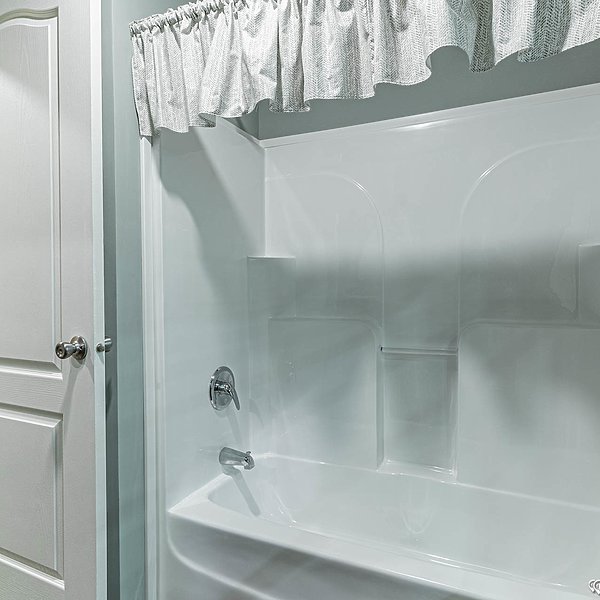 Edge / Excalibur 32644X Bathroom 80435
