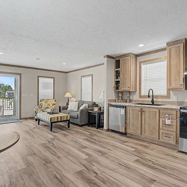 Community Series / Deuce 16602D Interior 130246