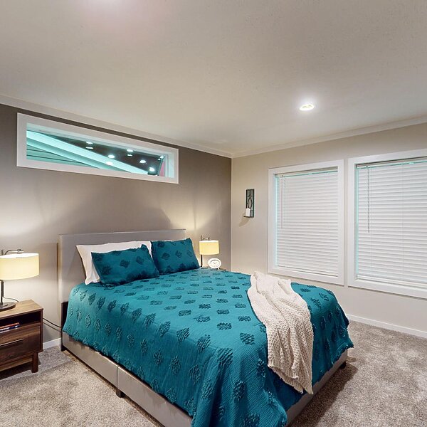 Fleetwood Elite Series / K2 32764P Bedroom 93400