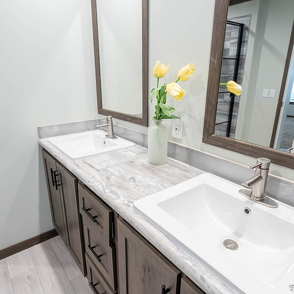 Edge / Elevation 32523D Bathroom 103717