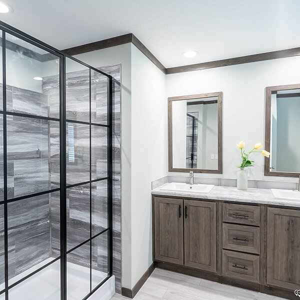Edge / Elevation 32523D Bathroom 103718