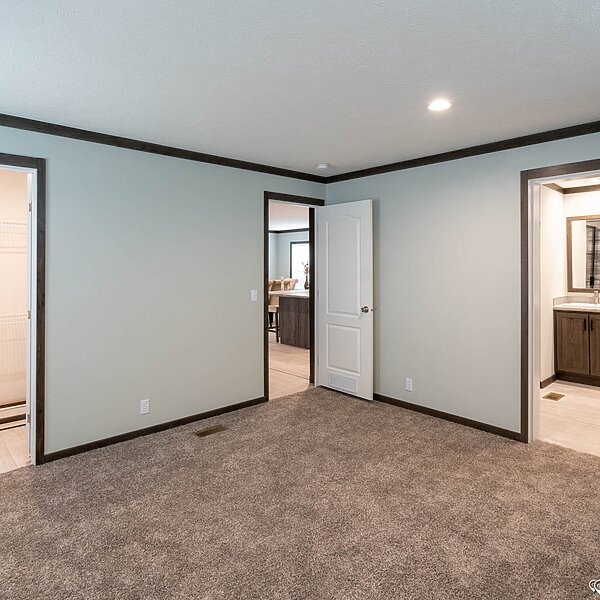 Edge / Elevation 32523D Bedroom 103715
