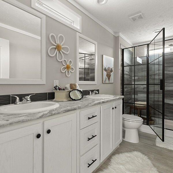 Xtreme / Escape 28443B Interior 109551