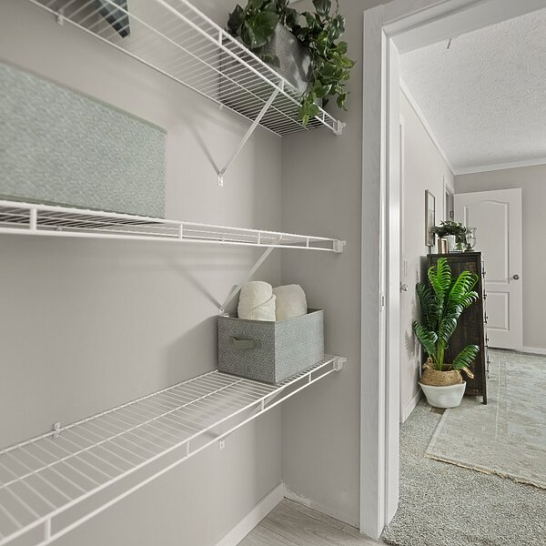 Xtreme / Escape 28443B Interior 109555