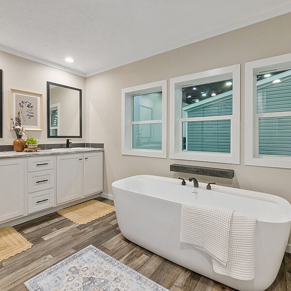 Xtreme / Stratos 28643B Bathroom 106613
