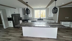 Fleetwood Elite Series / Twin Peaks 16763E Interior 120013