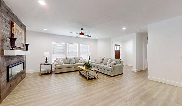 Inspire Series / Inspiration 28563I Interior 129401