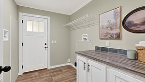 Fleetwood Series / Outlook 28542F Interior 122136