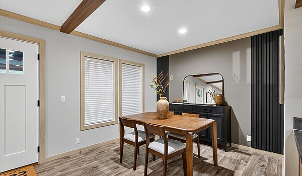 Fleetwood Elite Series / Ignition 32704E Interior 126241