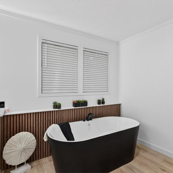 Alpha / Aura 28644N Bathroom 135076