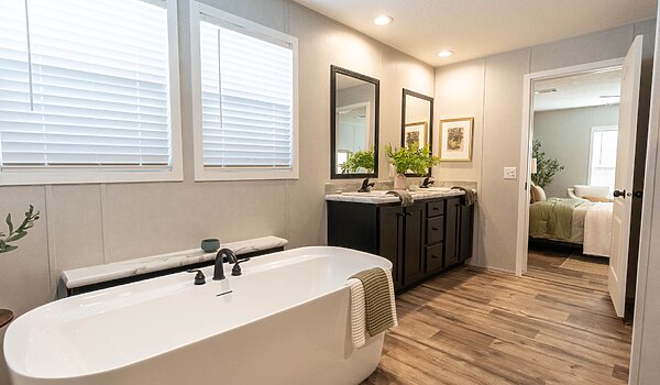 Bravo / The Vantage 32563N Bathroom 126382