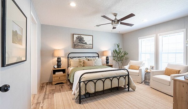 Bravo / The Vantage 32563N Bedroom 126376