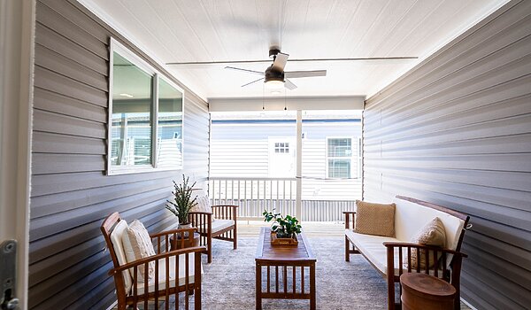 Bravo / The Vantage 32563N Exterior 126385