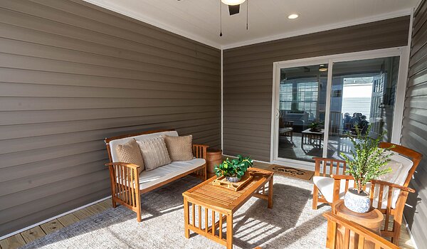 Bravo / The Vantage 32563N Exterior 126386