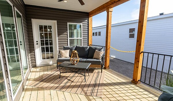 Bravo / The Vantage 32563N Exterior 126387