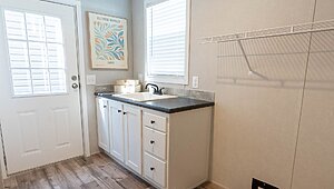 Bravo / The Vantage 32563N Utility 126384