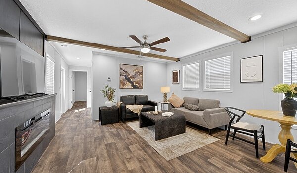 Pinnacle / Grady 16722A Interior 128167