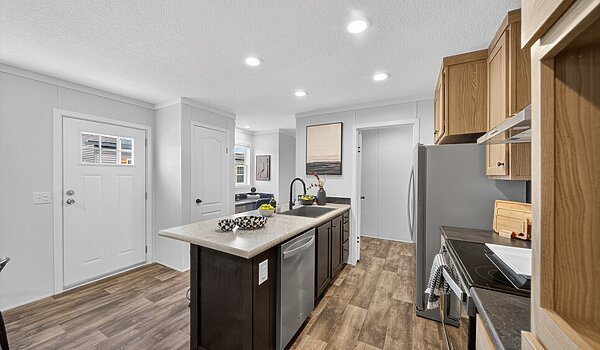 Pinnacle / Grady 16722A Interior 128171
