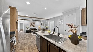 Pinnacle / Grady 16722A Interior 128172