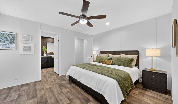 Pinnacle / Grady 16722A Interior 128173