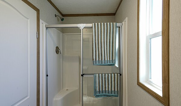 Dakota / 14482D Bathroom 149521
