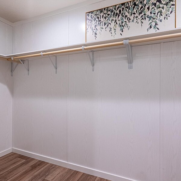 Pure Series / 28563X Bedroom 84731