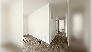 Country Manor / 16763M Interior 149606