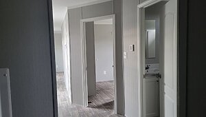 Berkshire / 16763P Interior 149627
