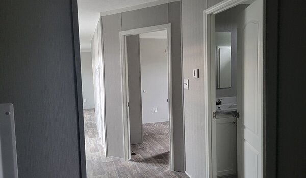 Berkshire / 16763P Interior 149627